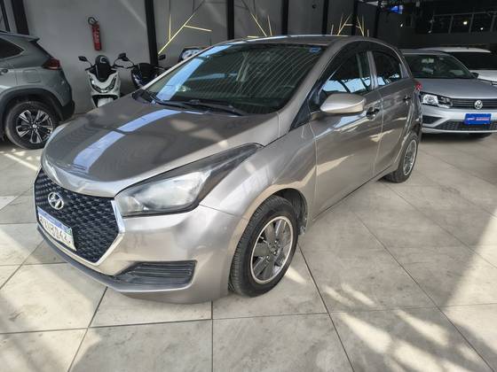 HYUNDAI HB20S 1.0 COMFORT PLUS 12V FLEX 4P MANUAL HYUNDAI HB20S 1.0 COMFORT PLUS 12V FLEX 4P MANUAL